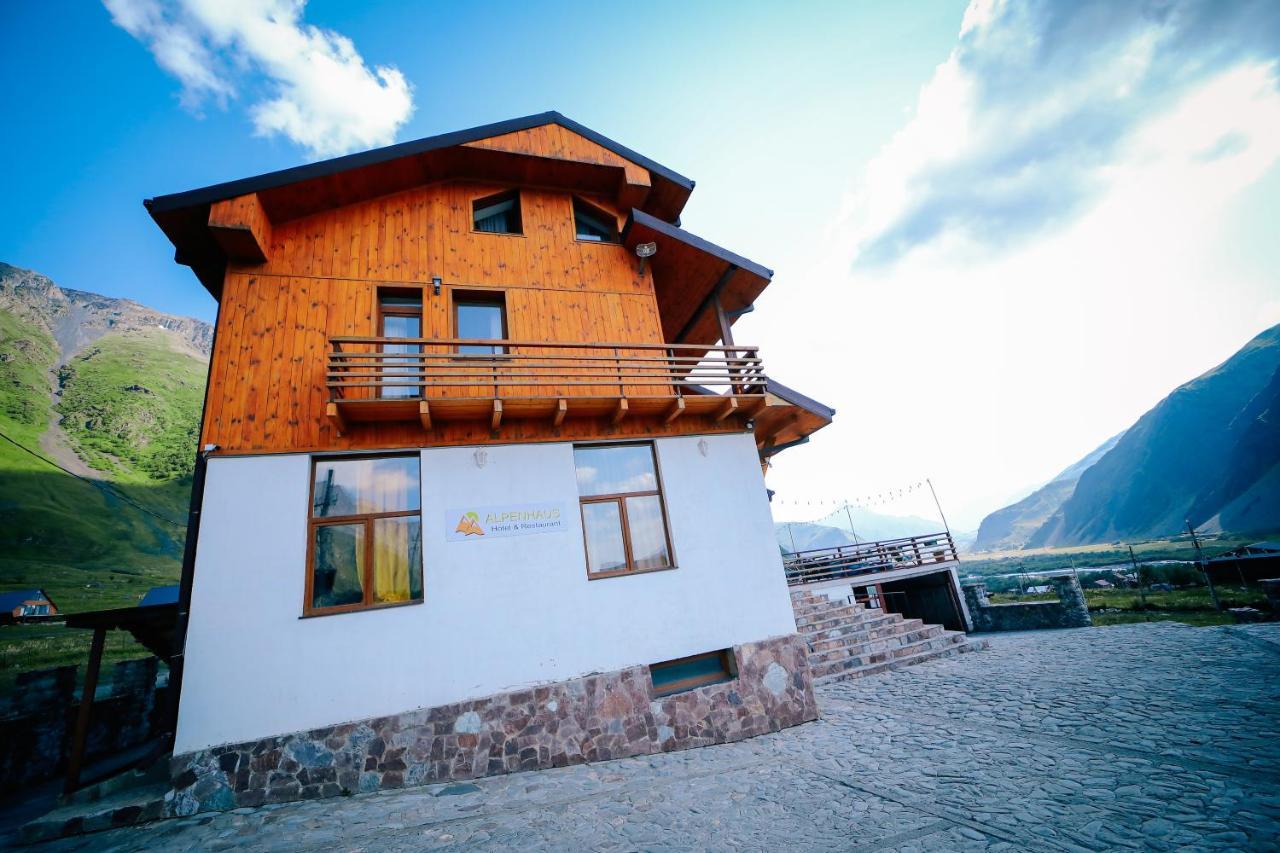 Hotel Alpenhaus Kazbegi Hotel & Restaurant Stepantsminda